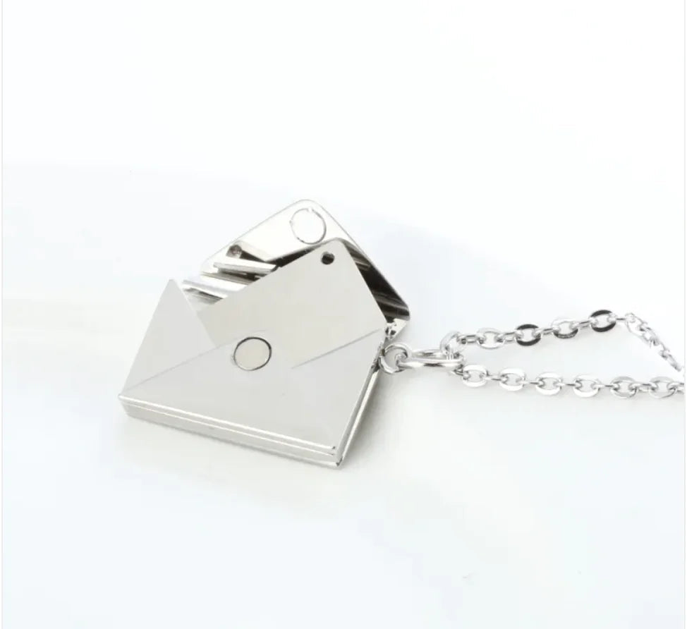 Hidden Message Heart Envelope Pendant Necklace Zendrop